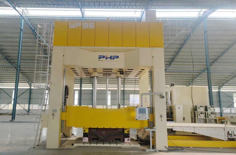 PHP পরিষেবা দল সফলভাবে ইন্দোনেশিয়ায় একটি 150 টন অভ্যন্তরীণ যন্ত্রাংশ প্রেসের ইনস্টলেশন এবং কমিশনিং সম্পন্ন করেছে